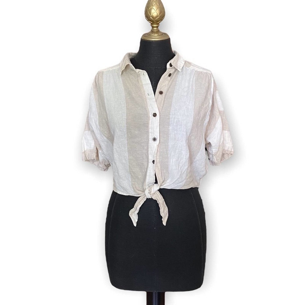 BDG Top Button Down Crop Size XS Tan and Cream Striped Short Sleeve Tie Waist